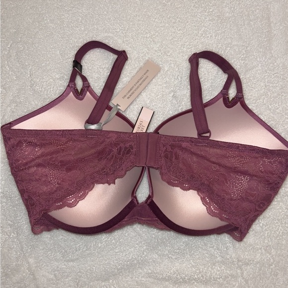 Very Sexy Victoria’s Secret Push Up - Picture 6 of 7